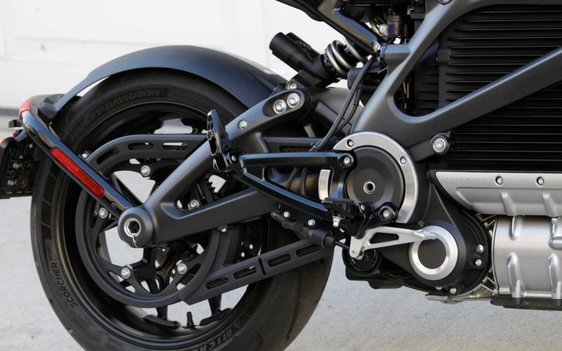 As vantagens da substituição de correntes por correias para motos